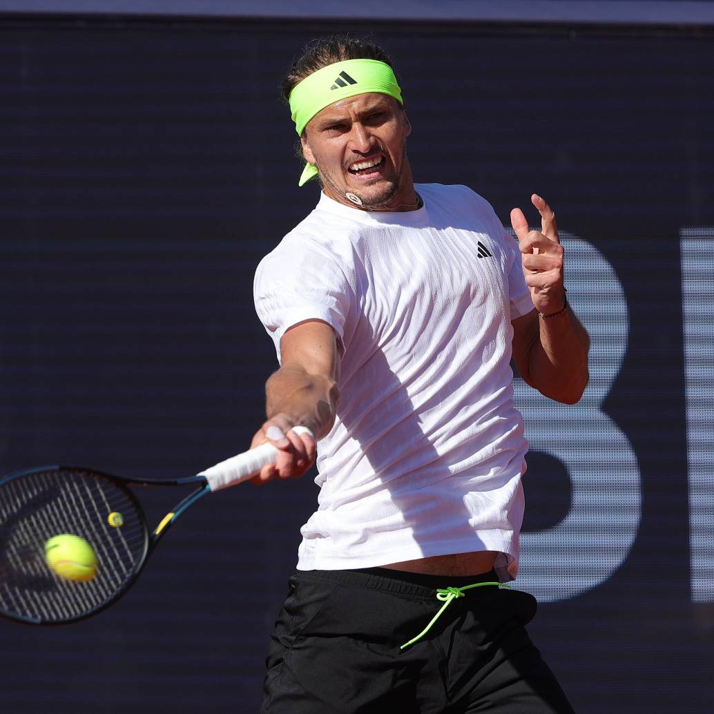 Alexander Zverev perdió la primera ronda tras cinco sets contra el francés Arthur Rinderknech en Wimbledon. Imagen tomada de Agencia Xinhua. 