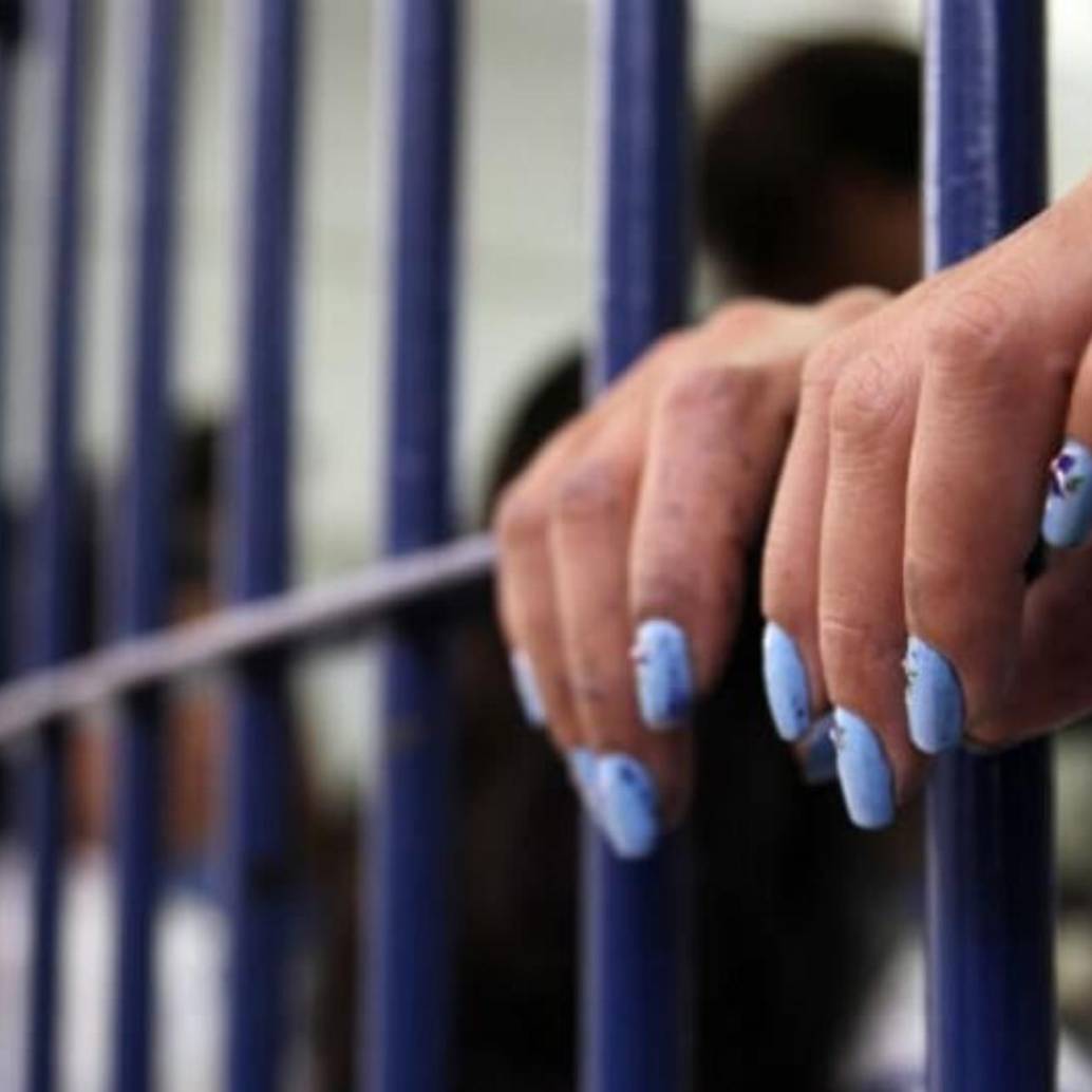 La mujer condenada y uno de sus cómplices pusieron droga en las bebidas de ambos militares estadounidenses para hacerles perder el conocimiento, poder secuestrarlos y robarles. FOTO: Cortesía
