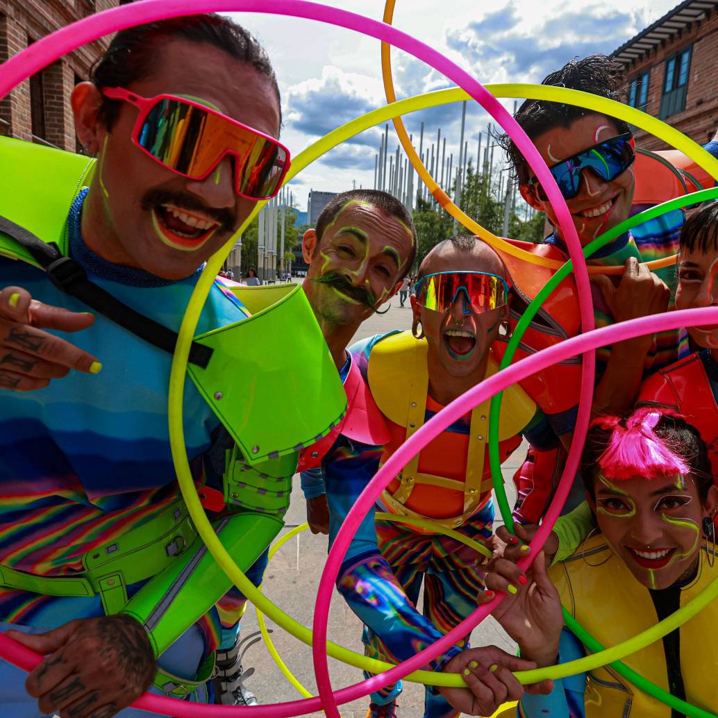 Por cuatro días, Medellín se llena de alegría con el Festival de Circos, un encuentro cultural que cada año rinde homenaje a la tradición de este arte milenario, manteniéndolo vivo en la ciudad. Foto: Manuel Saldarriaga Quintero.