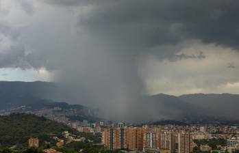 Para este 30 de abril, el Siata pronostica lluvias en todo el Valle de Aburrá. FOTO: Juan Antonio Sánchez