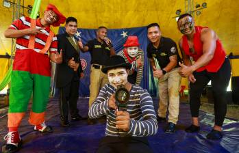 La carpa del Circo Colombia N 7 ha estado en diferentes municipios de Chocó, Córdoba y Antioquia. Luego de esta temporada, los soldados tendrán vacaciones. Foto: Manuel Saldarriaga Quintero.