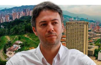 El exalcalde Daniel Quintero y otras diez personas fueron imputadas por el caso de Aguas Vivas. FOTO Camilo Suárez