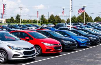 Mientras Estados Unidos importa más de 600 mil autos europeos, en Europa se importan 100 mil vehículos estadounidenses. Foto: Getty Images