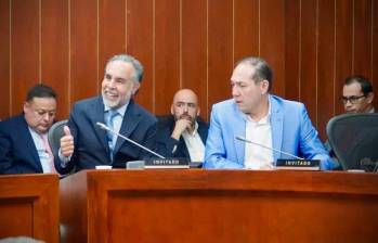 Benedetti (izquierda) dijo que el Gobierno ve “con buenos ojos” la resucitada reforma laboral. Pidió que incluya derechos progresivos para la clase trabajadora. FOTO: MININTERIOR